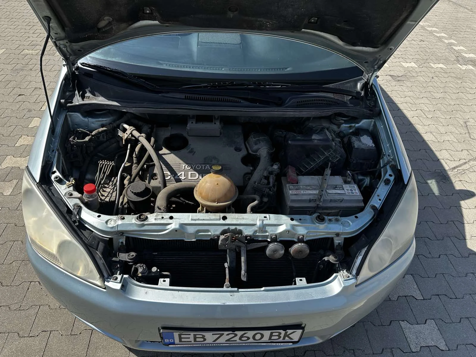 Toyota Avensis verso 2.0 D4D 4+ 1  - изображение 10