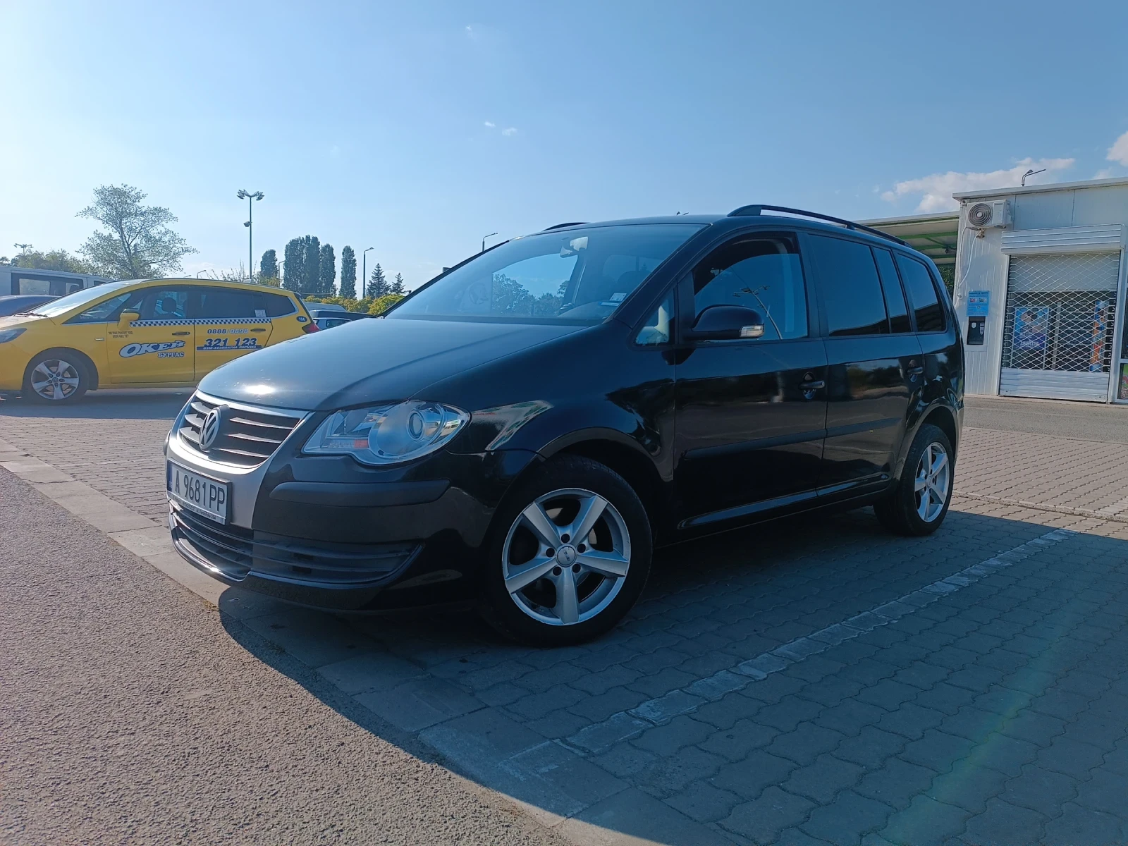 VW Touran 1.9 TDI DSG - изображение 8