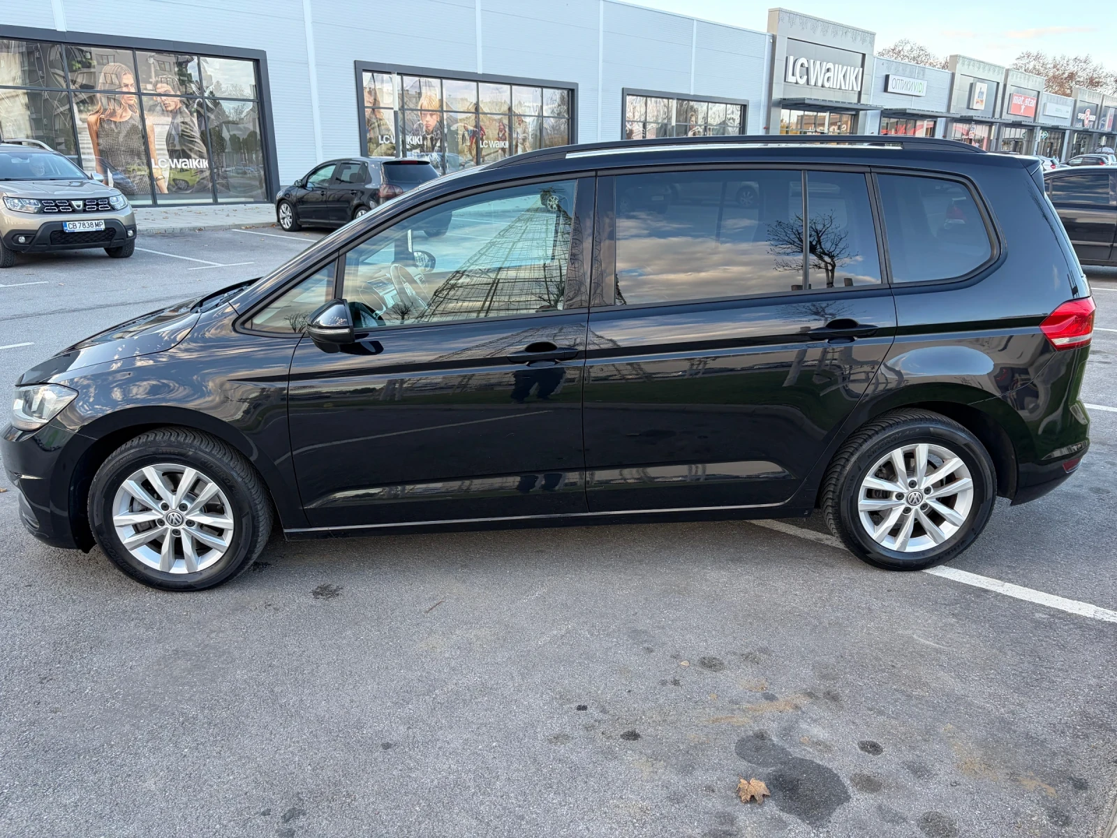 VW Touran 1.6 TDI EURO 6B 6-1 - изображение 6