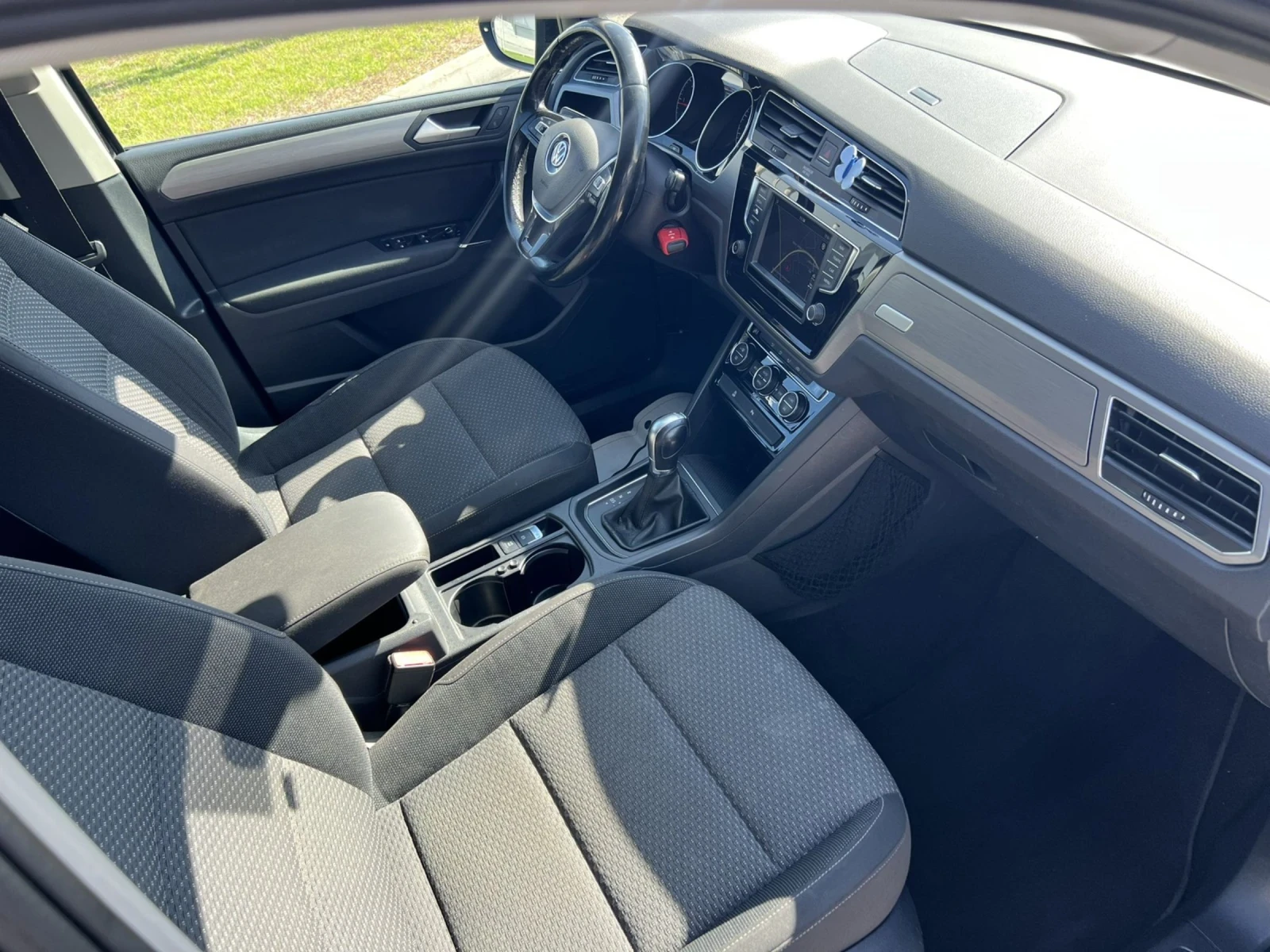 VW Touran 1.6 TDI EURO 6B 6-1 - изображение 10