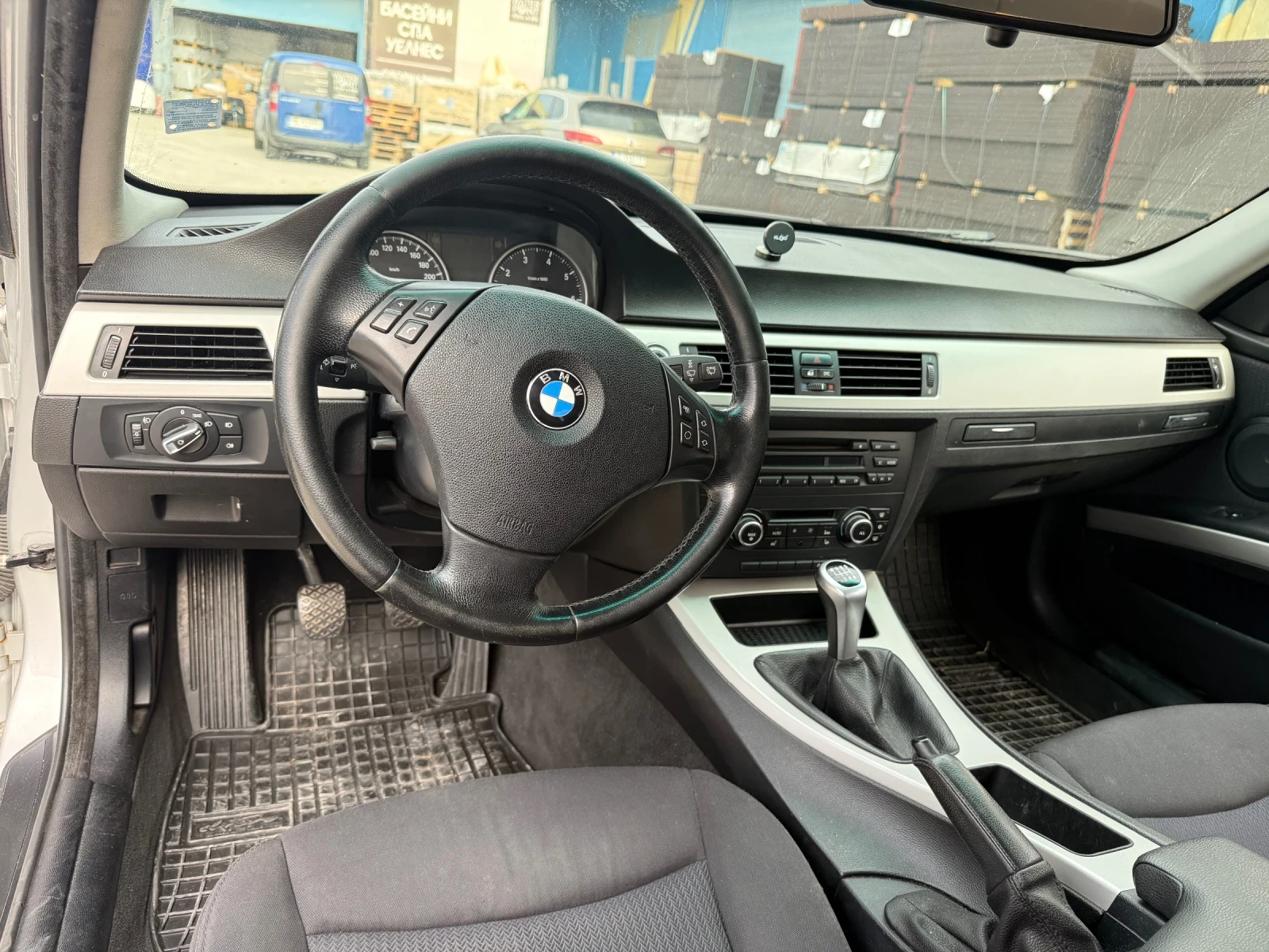 BMW 318 E90 LCI | Mobile.bg   8