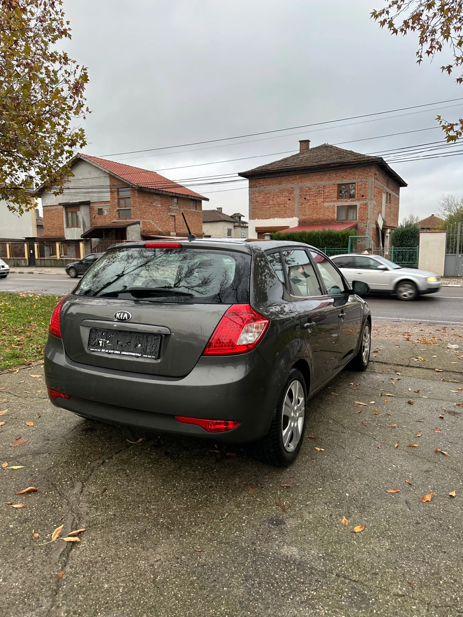 Kia Ceed 1.4 BENZIN AUSTRIA  - изображение 5