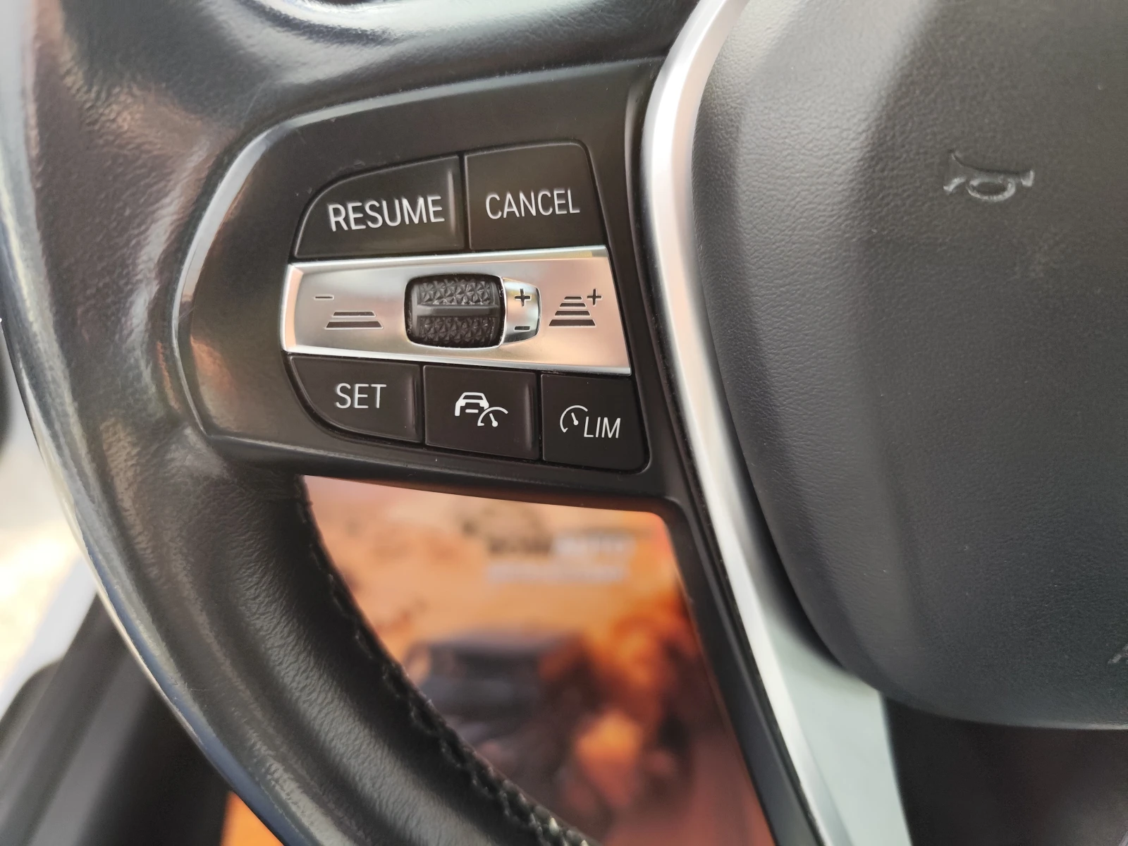 BMW 330 E* xDRIVE* 4x4* PLUG IN HYBRID* LED* КОЖА* CARPLAY - изображение 8