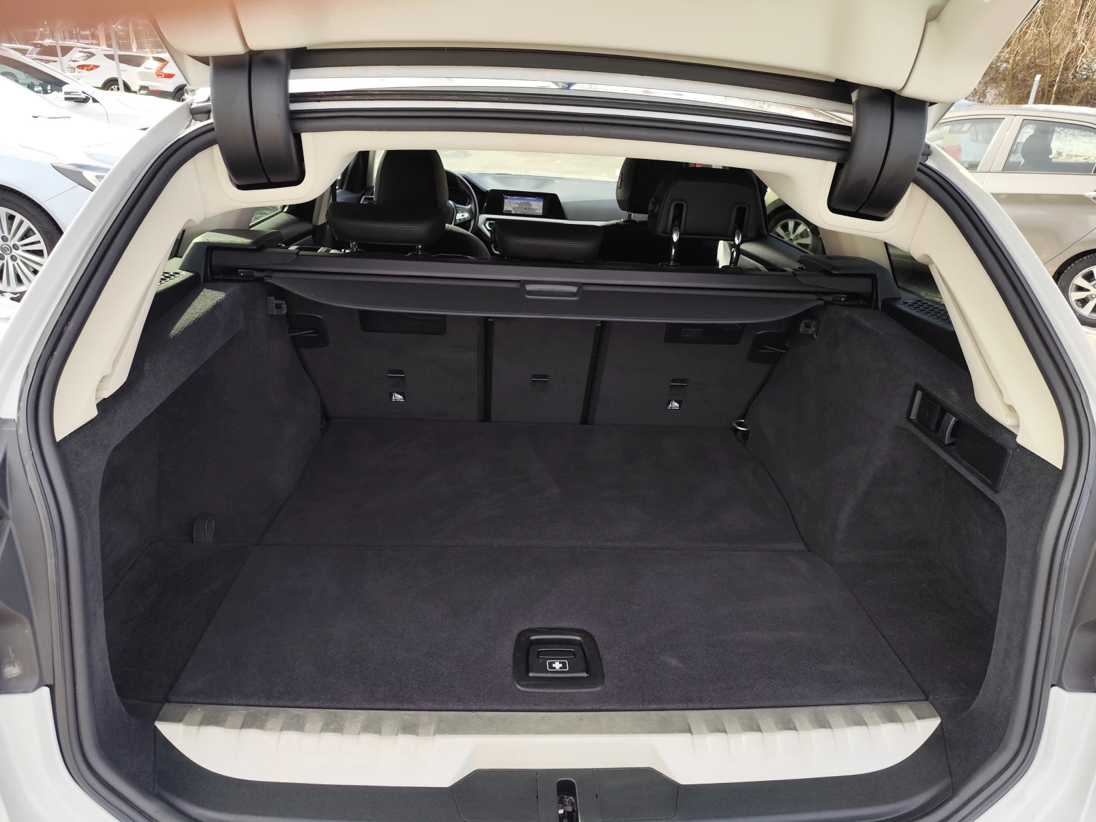 BMW 330 E* xDRIVE* 4x4* PLUG IN HYBRID* LED* ����* CARPLAY | Mobile.bg � ����������� 14