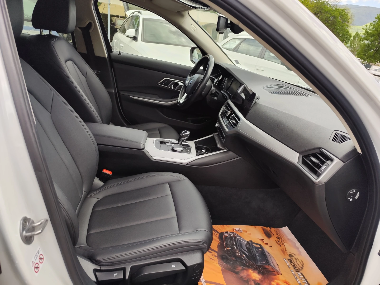 BMW 330 e xDrive* PLUG IN HYBRID* LED* ����* CARPLAY | Mobile.bg � ����������� 12
