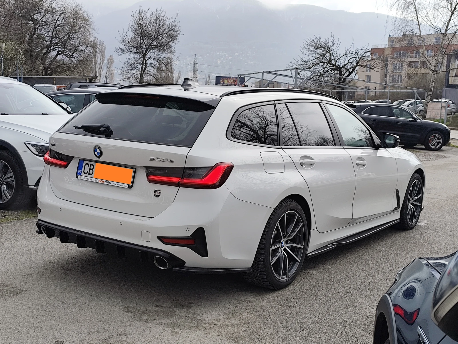 BMW 330 e xDrive* PLUG IN HYBRID* LED* ����* CARPLAY | Mobile.bg � ����������� 4