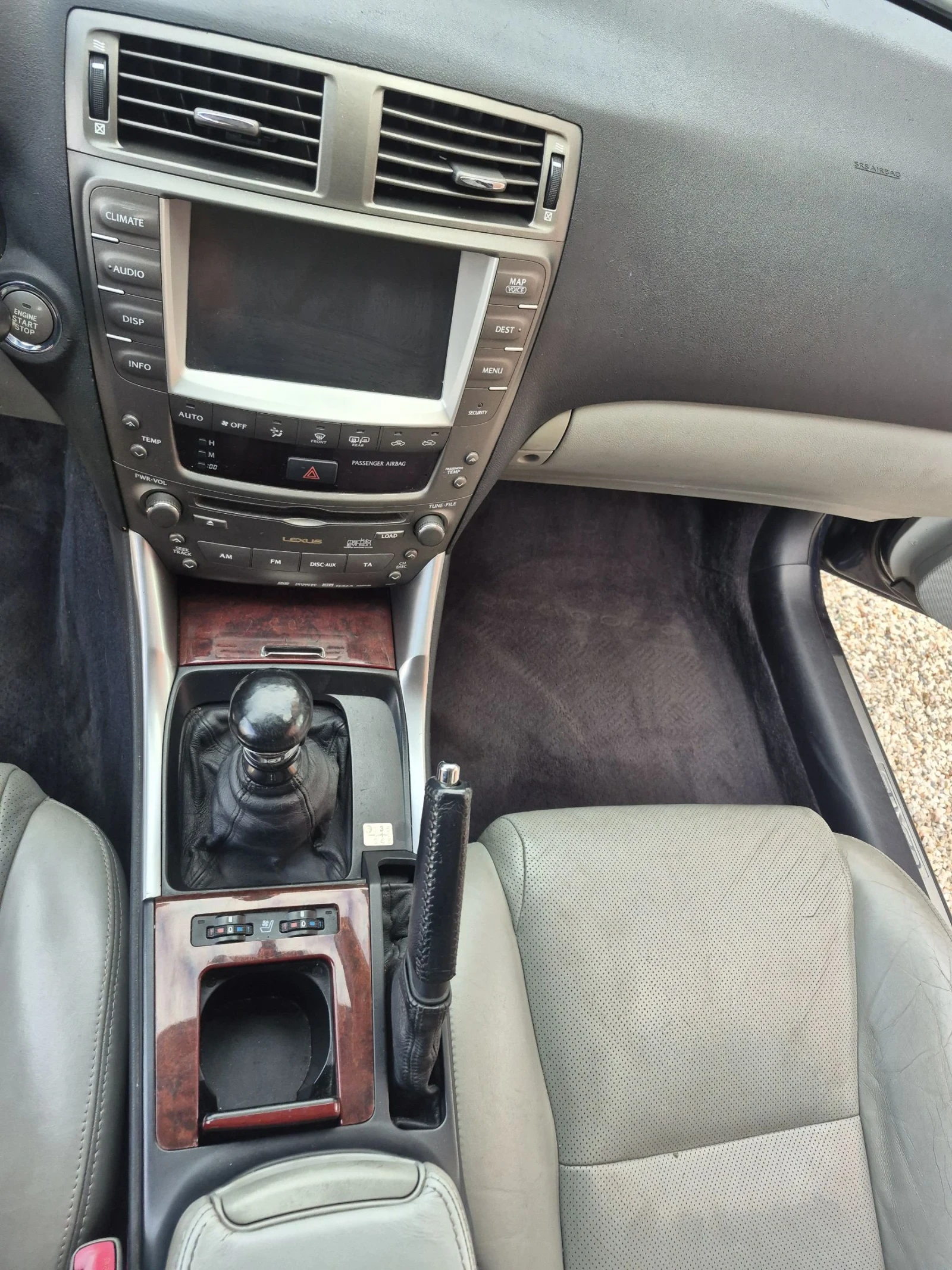 Lexus IS 220d Luxury, 2 �����, 2 ����� ��, �������� �� 7000 ��.  | Mobile.bg � ����������� 9