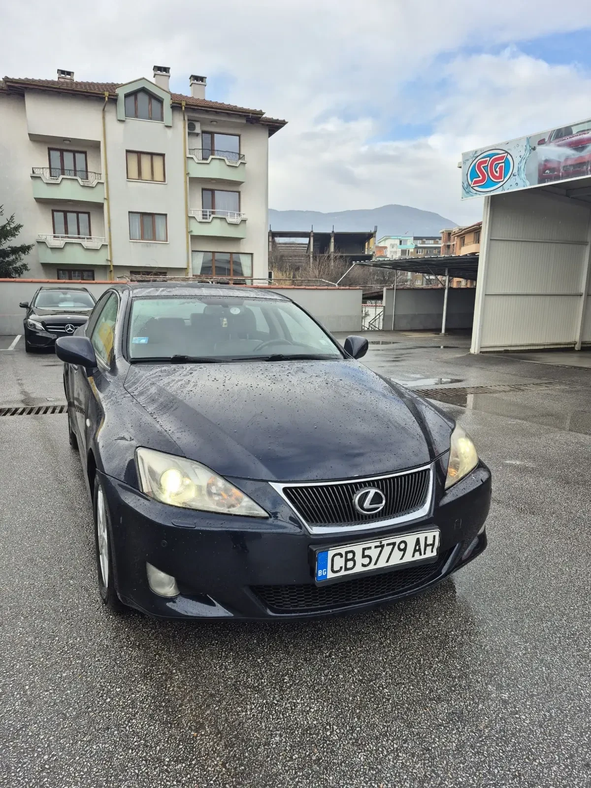 Lexus IS 220d Luxury, 2 �����, 2 ����� ��, �������� �� 7000 ��.  | Mobile.bg � ����������� 1