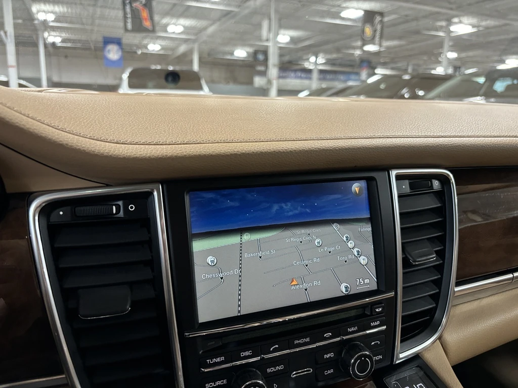 Porsche Panamera 4S AWD| NAV| BOSE| TANLEATHER| WOODTRIMS| SUNROOF| - изображение 10