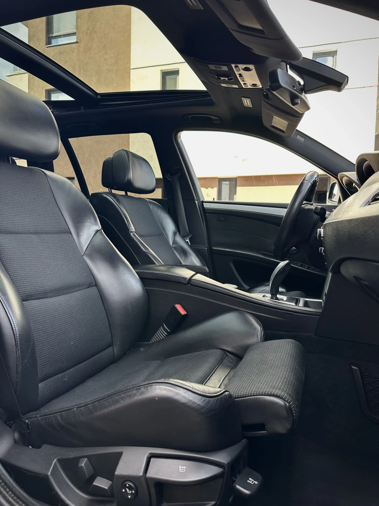 BMW 530 D/LCI ///M-PACK///, снимка 15 - Автомобили и джипове - 54150919