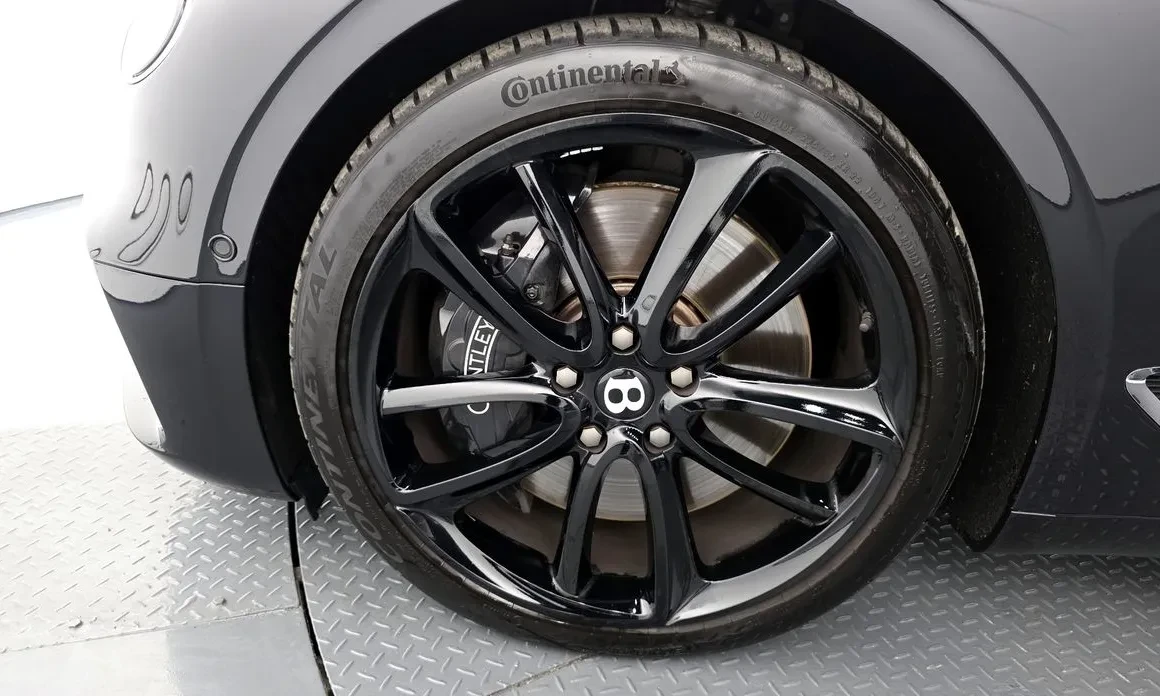 Bentley Continental gt 4.0 V8 / МАСАЖИ / ОБДУХ / HUD / NAIM FOR BENTLEY, снимка 5 - Автомобили и джипове - 54585927