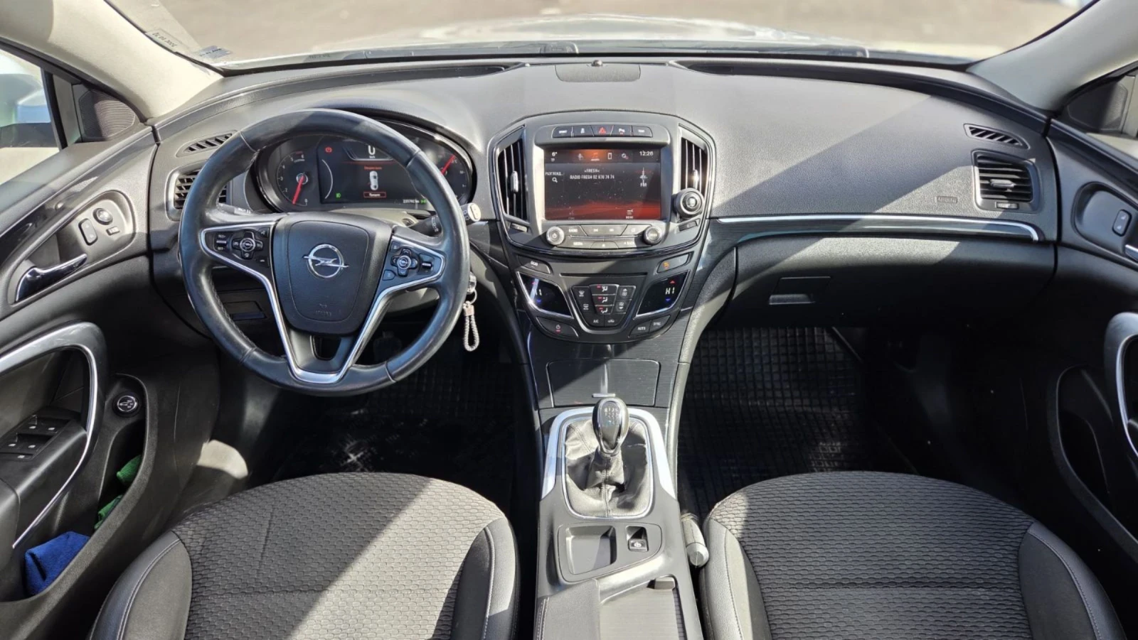 Opel Insignia Opel Insignia Sports Tourer 2014 Sport 4x4, снимка 8 - Автомобили и джипове - 54712523