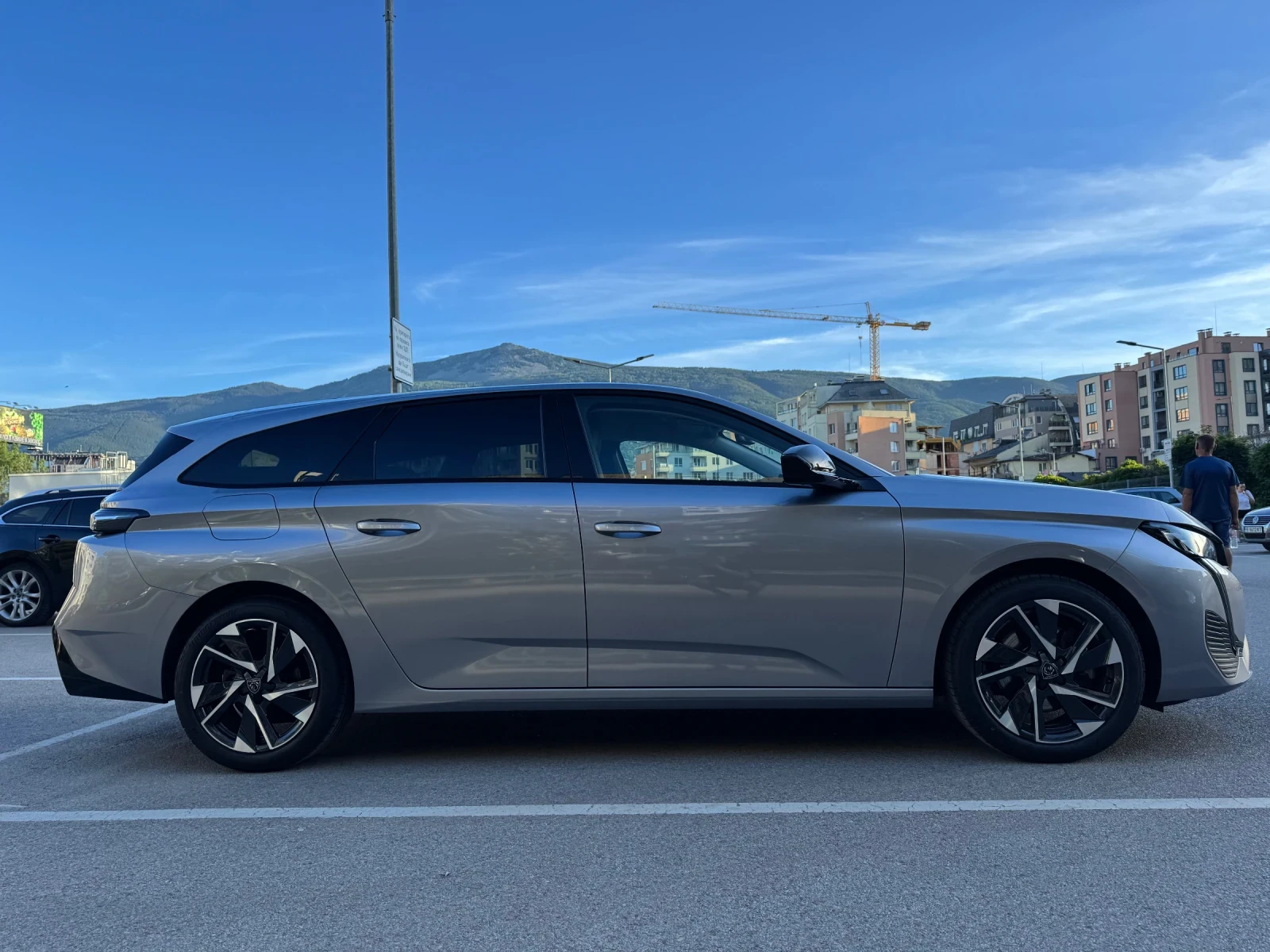 Peugeot 308 1.5 BlueHDi - EAT8 - Allure - Distronic - Keyless, снимка 7 - Автомобили и джипове - 54914618