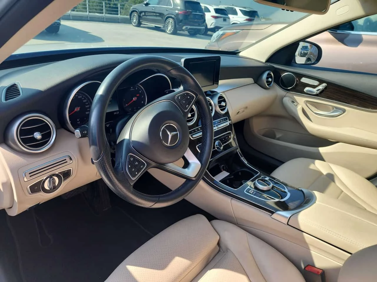 Mercedes-Benz C 300 * CARFAX * БЕЗ ПЪРВОНАЧАЛНА ВНОСКА, снимка 5 - Автомобили и джипове - 55374781