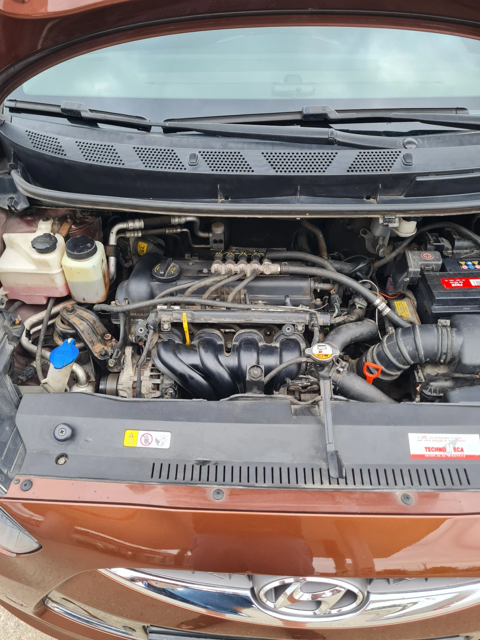 Hyundai Ix20 1.6куб.125к.с.Бензин + Газ Автоматик , снимка 10 - Автомобили и джипове - 55428995