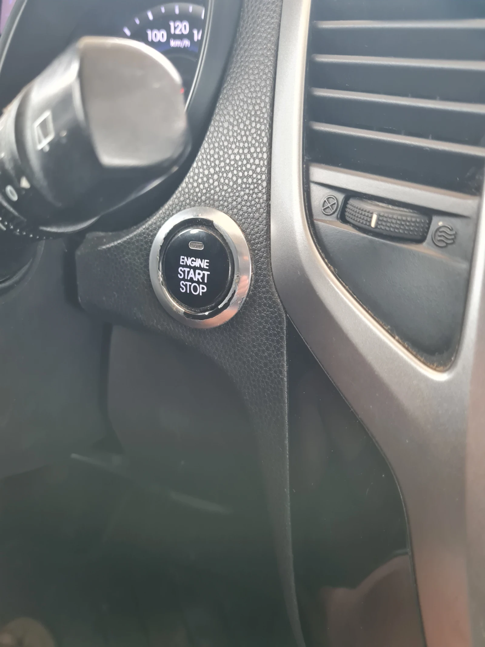 Hyundai Ix20 1.6куб.125к.с.Бензин + Газ Автоматик , снимка 12 - Автомобили и джипове - 55428995