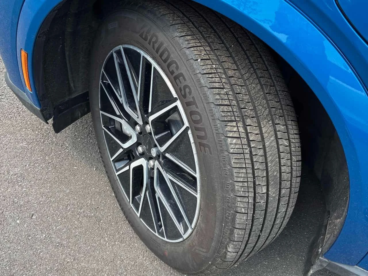 Ford Mustang Mach-E  Premium / 360 / DISTRONIC / АВТОКРЕДИТ , снимка 7 - Автомобили и джипове - 55508306