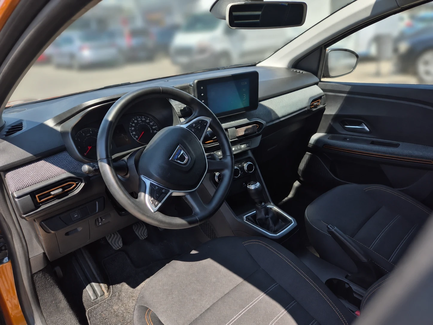 Dacia Sandero Stepway в гаранция!!! 27 000км, снимка 6 - Автомобили и джипове - 55615626