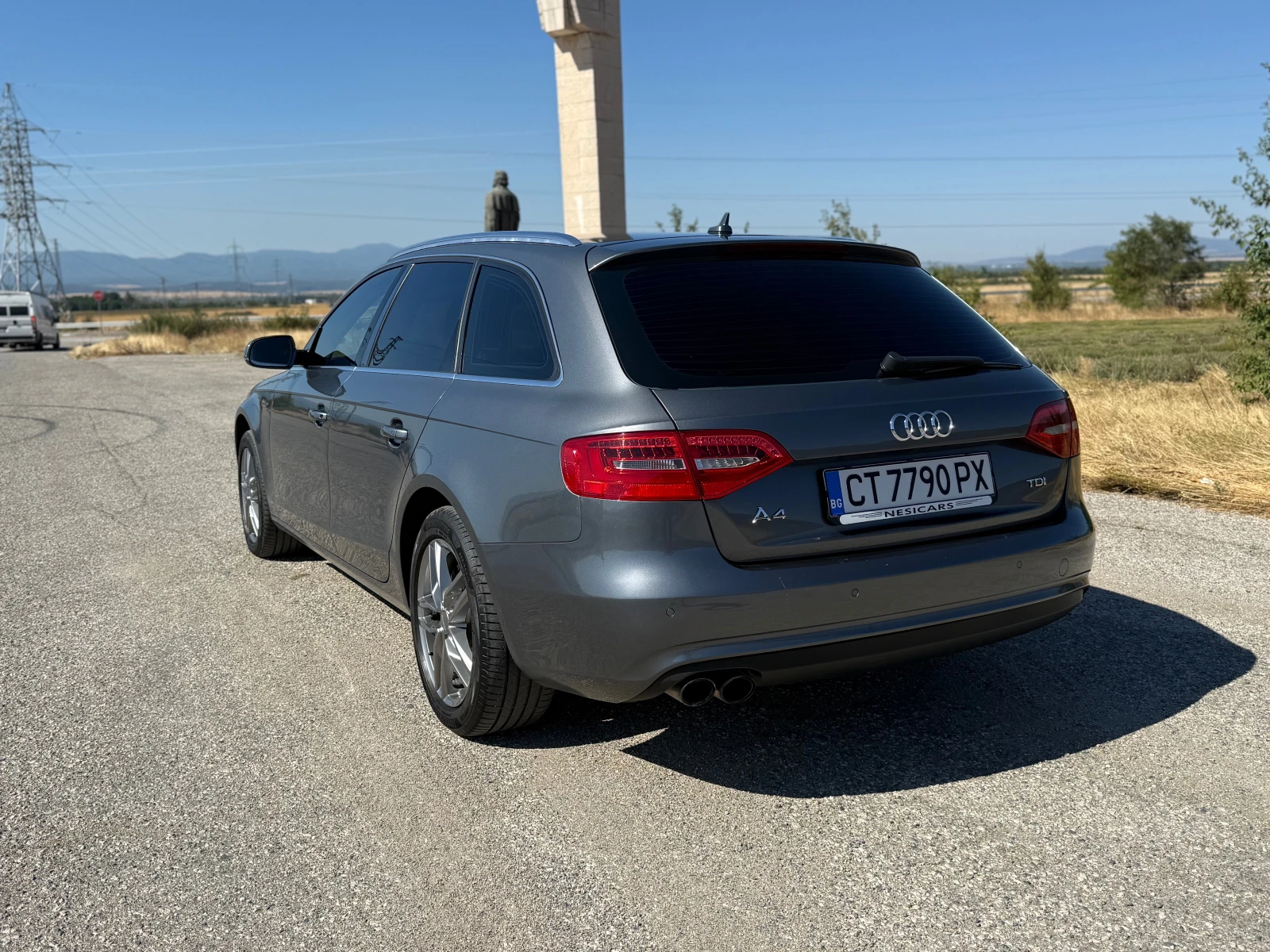 Audi A4 2.0TDI.Автомат* Нави* Фейслифт* , снимка 5 - Автомобили и джипове - 55681976