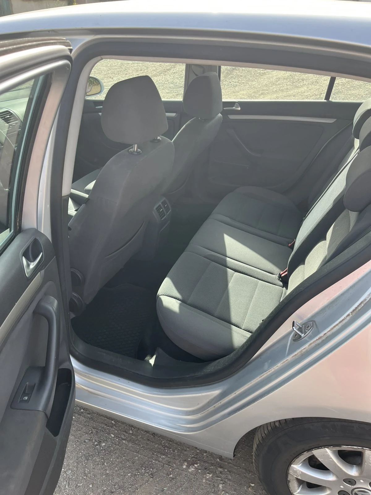 VW Golf 1.6i LPG, снимка 13 - Автомобили и джипове - 55900117