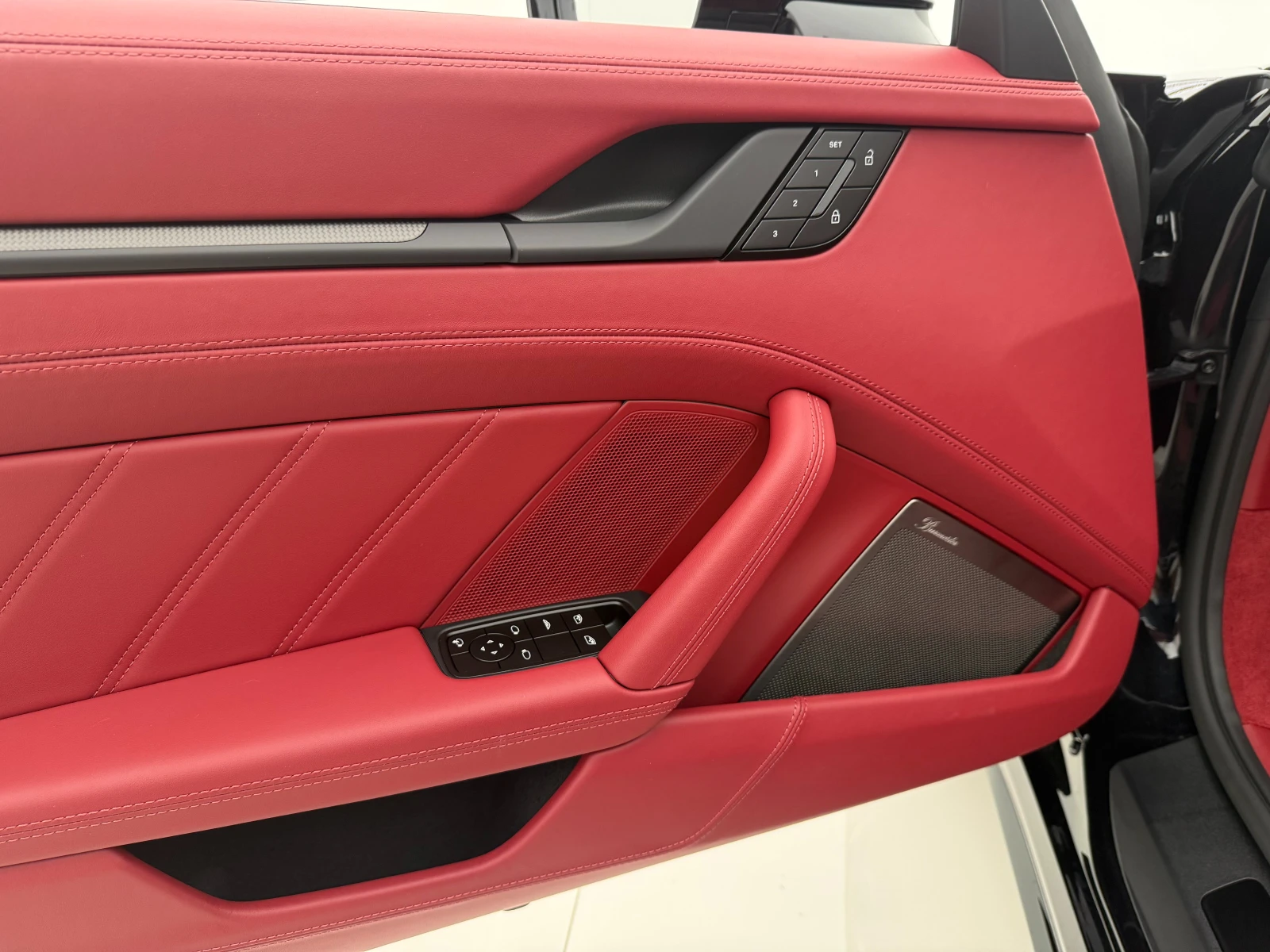 Porsche 911 992/TURBO S/CABRIO/SPORT CHRONO/SPORTDESIGN, снимка 12 - Автомобили и джипове - 55946966