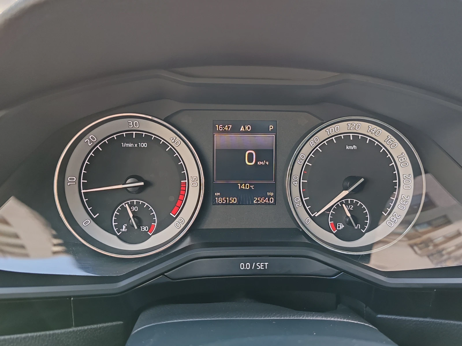 Skoda Superb L&K 2.0d 190, снимка 12 - Автомобили и джипове - 56075599