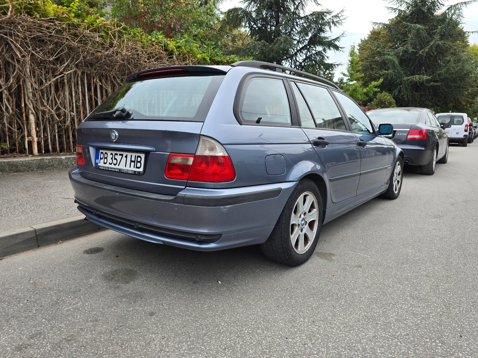 BMW 320 2.0, снимка 2 - Автомобили и джипове - 56450910