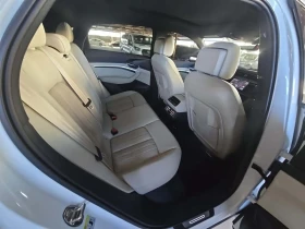 Audi Q8 Sportback e-tron S line Premium, снимка 12