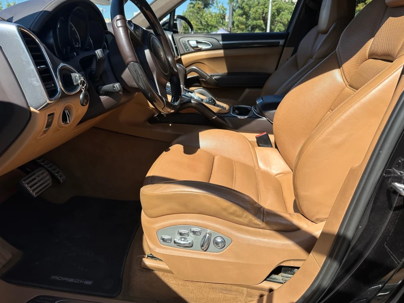 Porsche Cayenne Turbo , Distr, Burmester, снимка 13 - Автомобили и джипове - 52639228