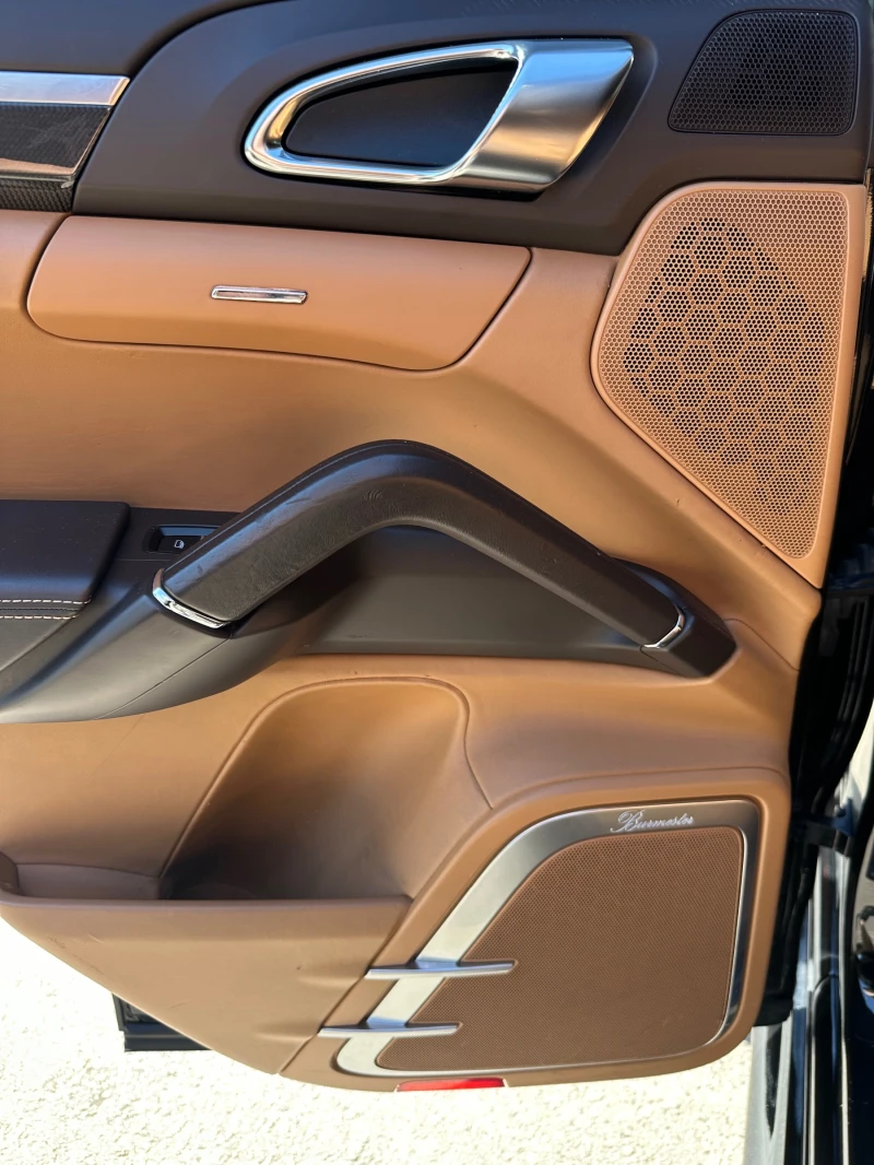 Porsche Cayenne Turbo , Distr, Burmester, снимка 15 - Автомобили и джипове - 52639228
