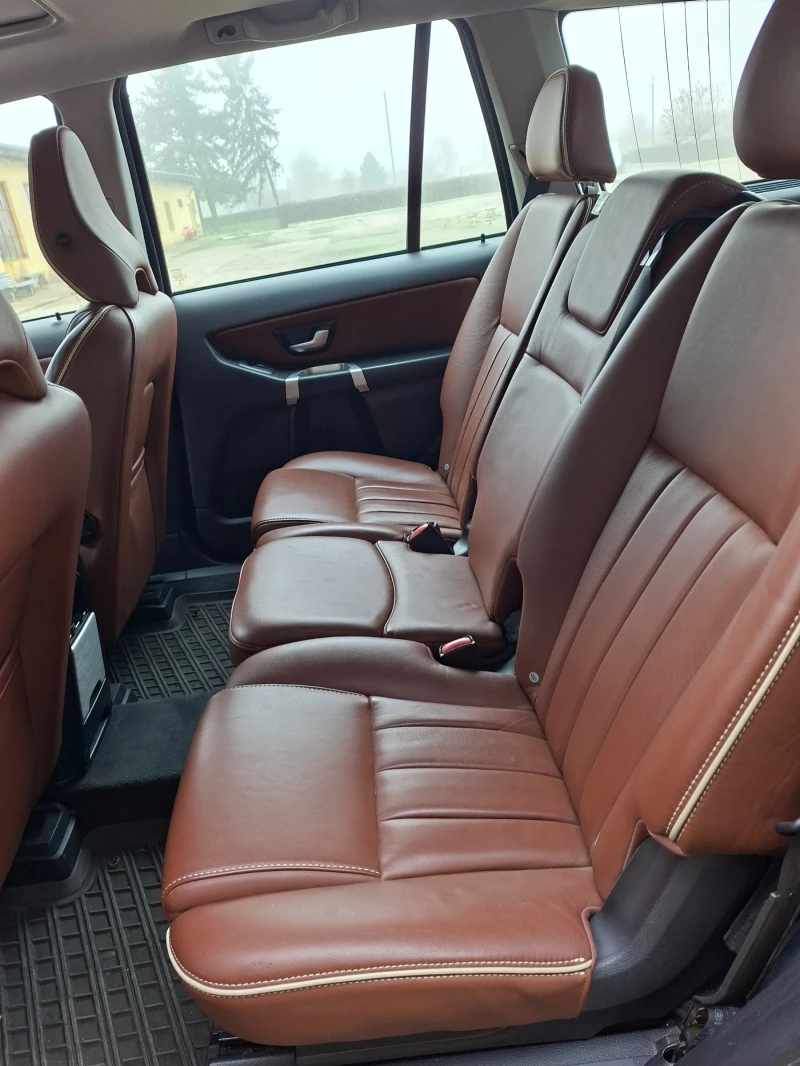 Volvo Xc90, снимка 3 - Автомобили и джипове - 52645533