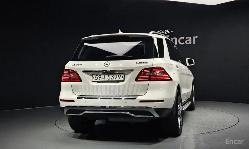 Mercedes-Benz ML 350, снимка 4 - Автомобили и джипове - 52802912
