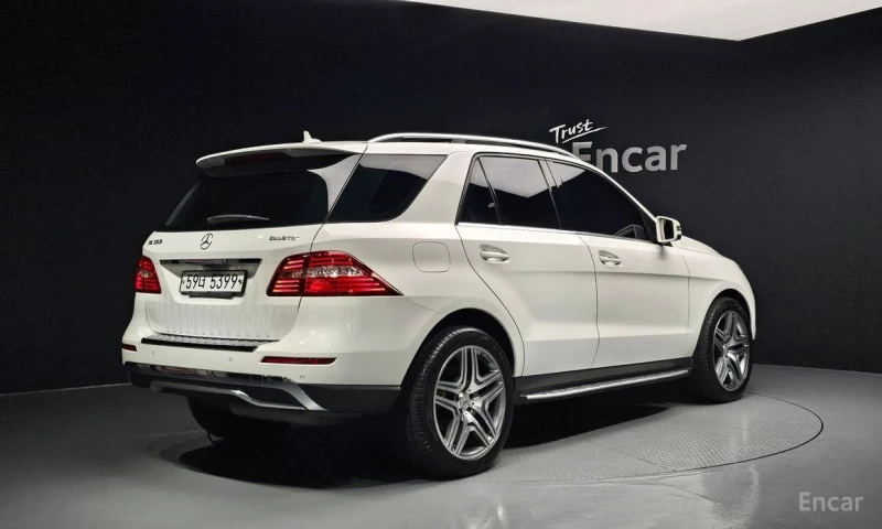 Mercedes-Benz ML 350, снимка 2 - Автомобили и джипове - 52802912