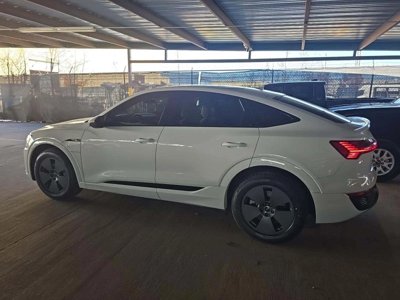 Audi Q8 Sportback e-tron S line Premium, снимка 3 - Автомобили и джипове - 53211924