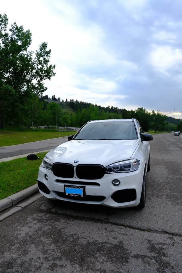 BMW X5 xDrive35i / M Sport Pkg / Navi/Heated se/Head up - изображение 2