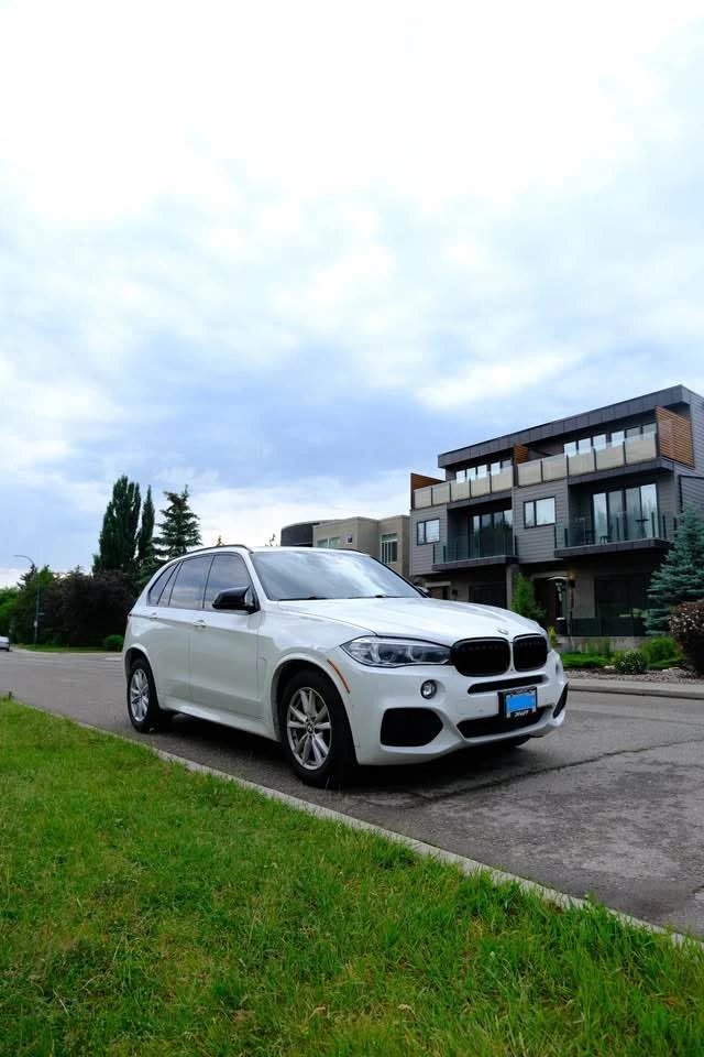 BMW X5 xDrive35i / M Sport Pkg / Navi/Heated se/Head up - изображение 4