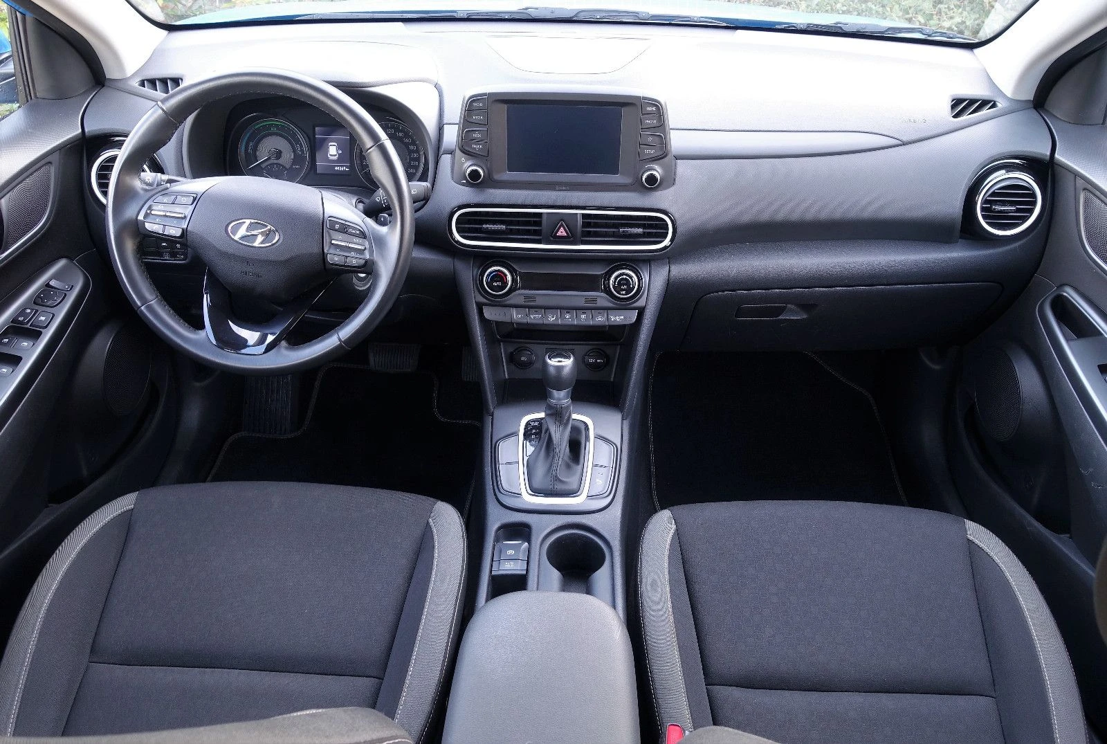 Hyundai Kona    | Mobile.bg   11