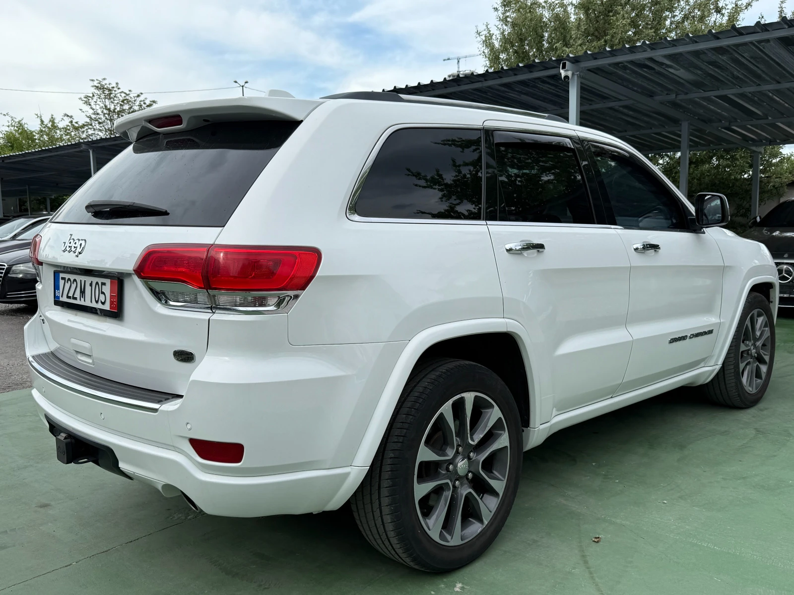 Jeep Grand cherokee OVERLAND - изображение 4