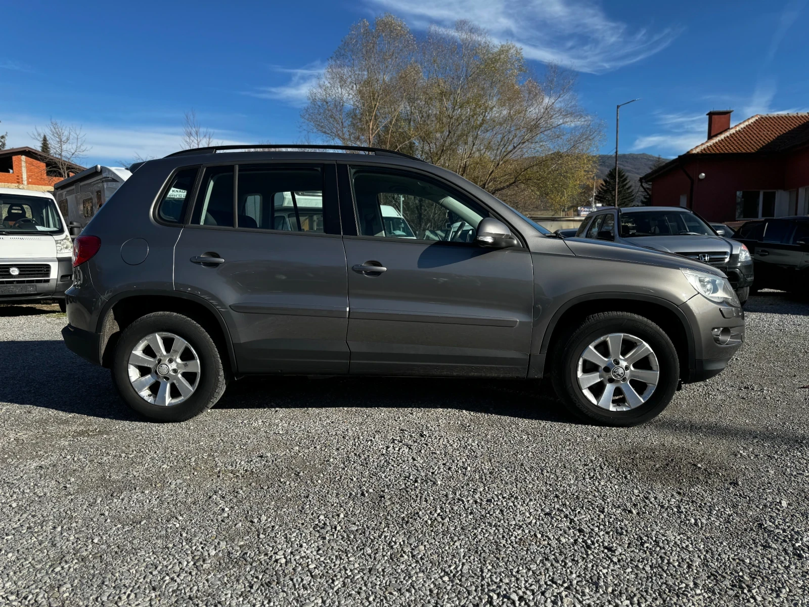 VW Tiguan 2.0TDI/4x4/140kc | Mobile.bg   8