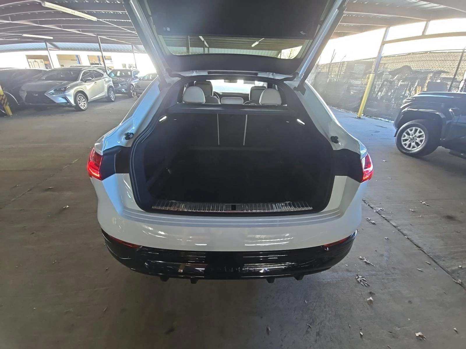 Audi Q8 Sportback e-tron S line Premium | Mobile.bg � ����������� 15