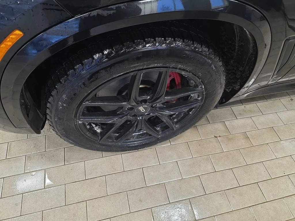 BMW X5 * xDrive40i * CARFAX /M ПАКЕТ/DIS/NAVI/PANO/360 - изображение 7