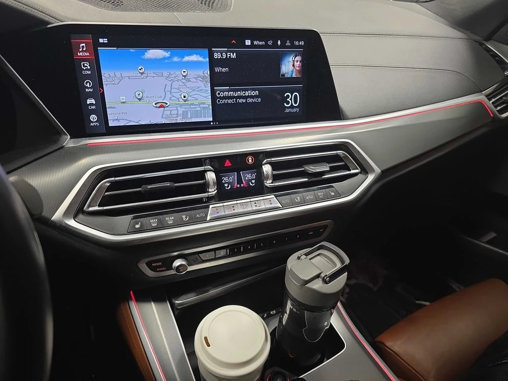 BMW X5 * xDrive40i * CARFAX /M ПАКЕТ/DIS/NAVI/PANO/360 - изображение 9