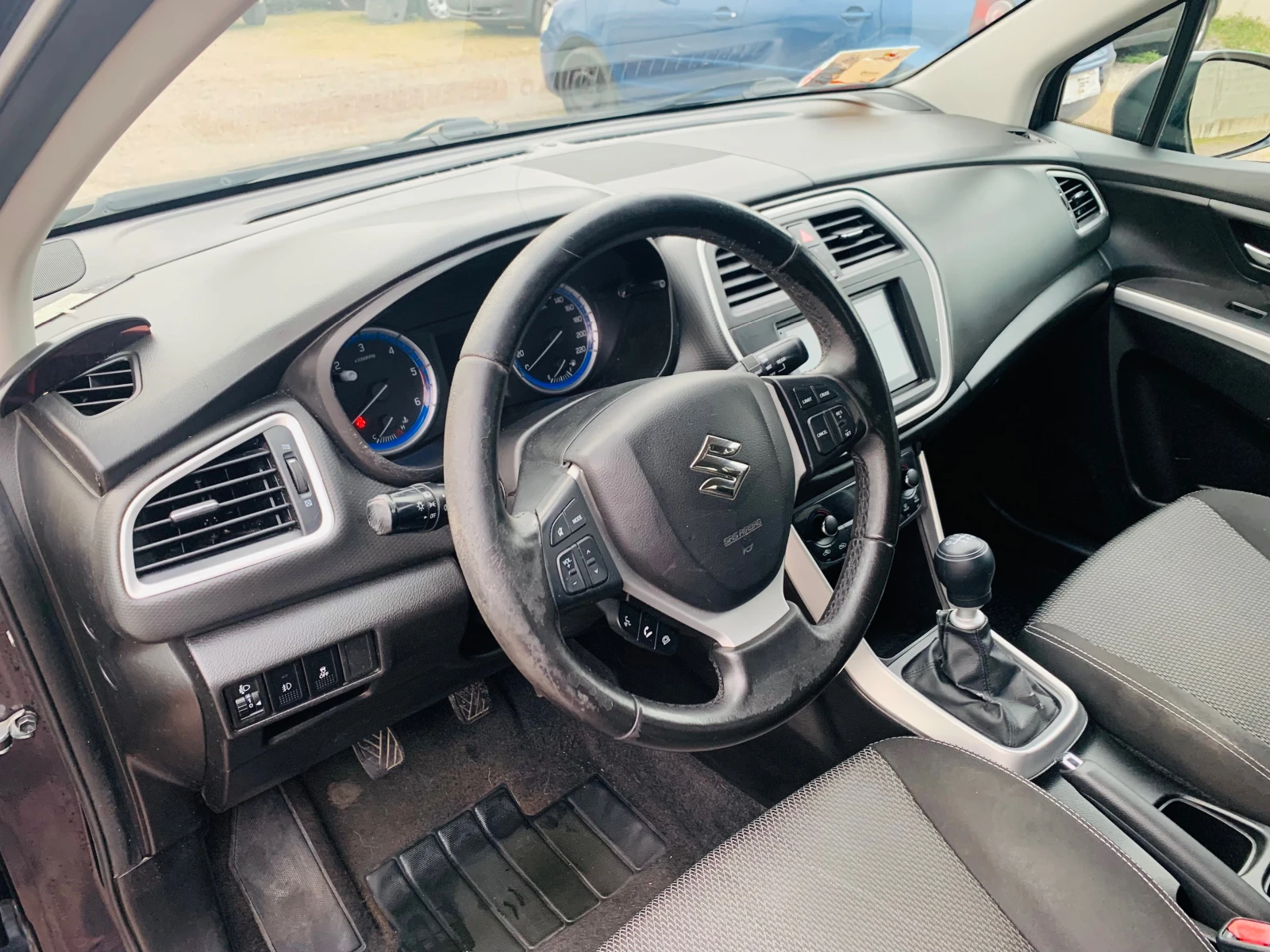 Suzuki SX4 S-Cross 1.6jtd, снимка 9 - Автомобили и джипове - 53916937