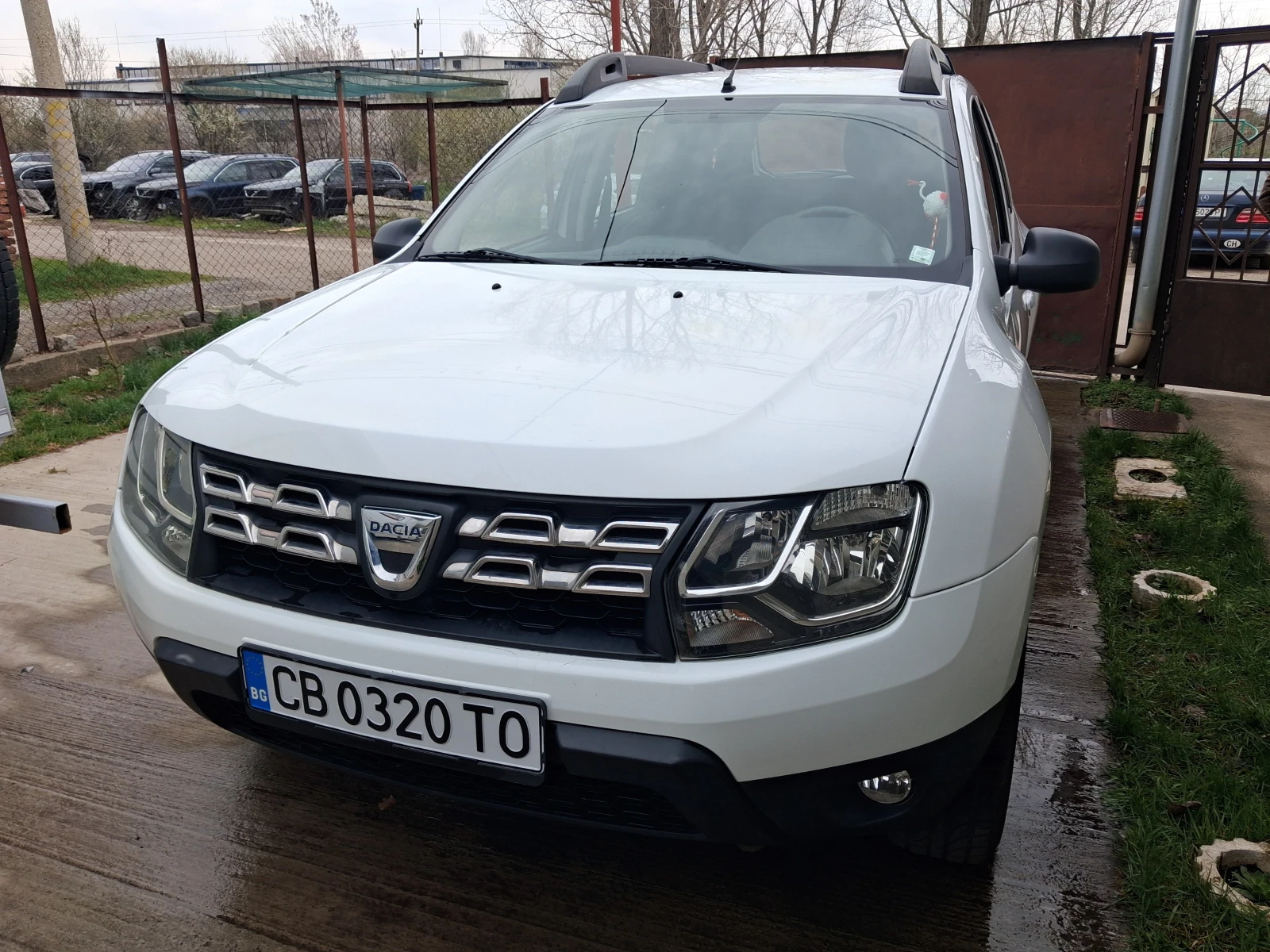 Dacia Duster 1500, снимка 9 - Автомобили и джипове - 54058573