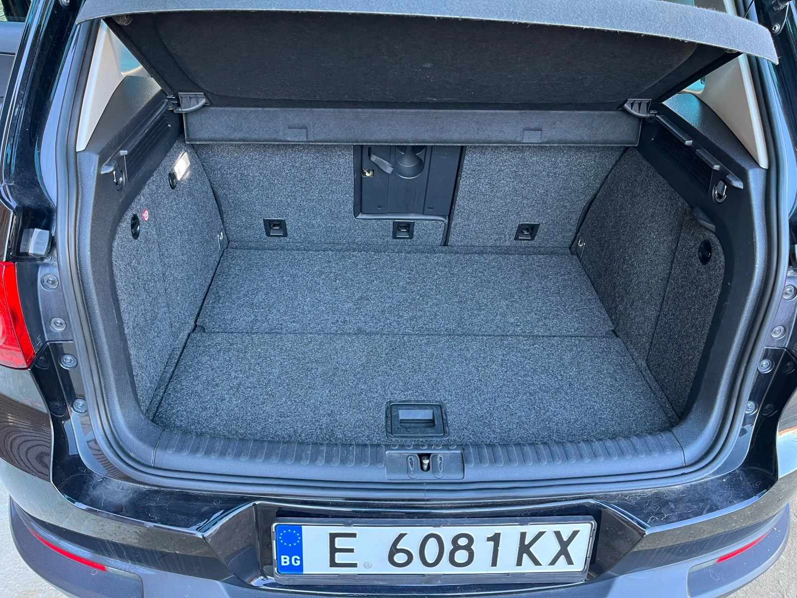 VW Tiguan VW Tiguan 2.0 TDI HIGHLINE 4MOTION /4x4/, снимка 12 - Автомобили и джипове - 54207331