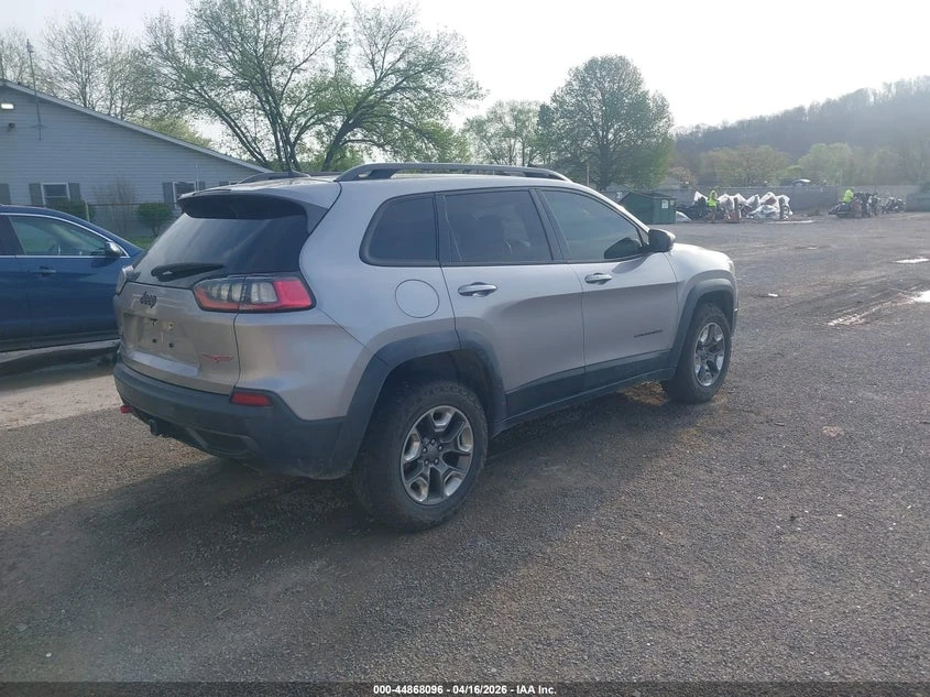 Jeep Cherokee 3.2l Trailhawk 4X4, снимка 4 - Автомобили и джипове - 54383740