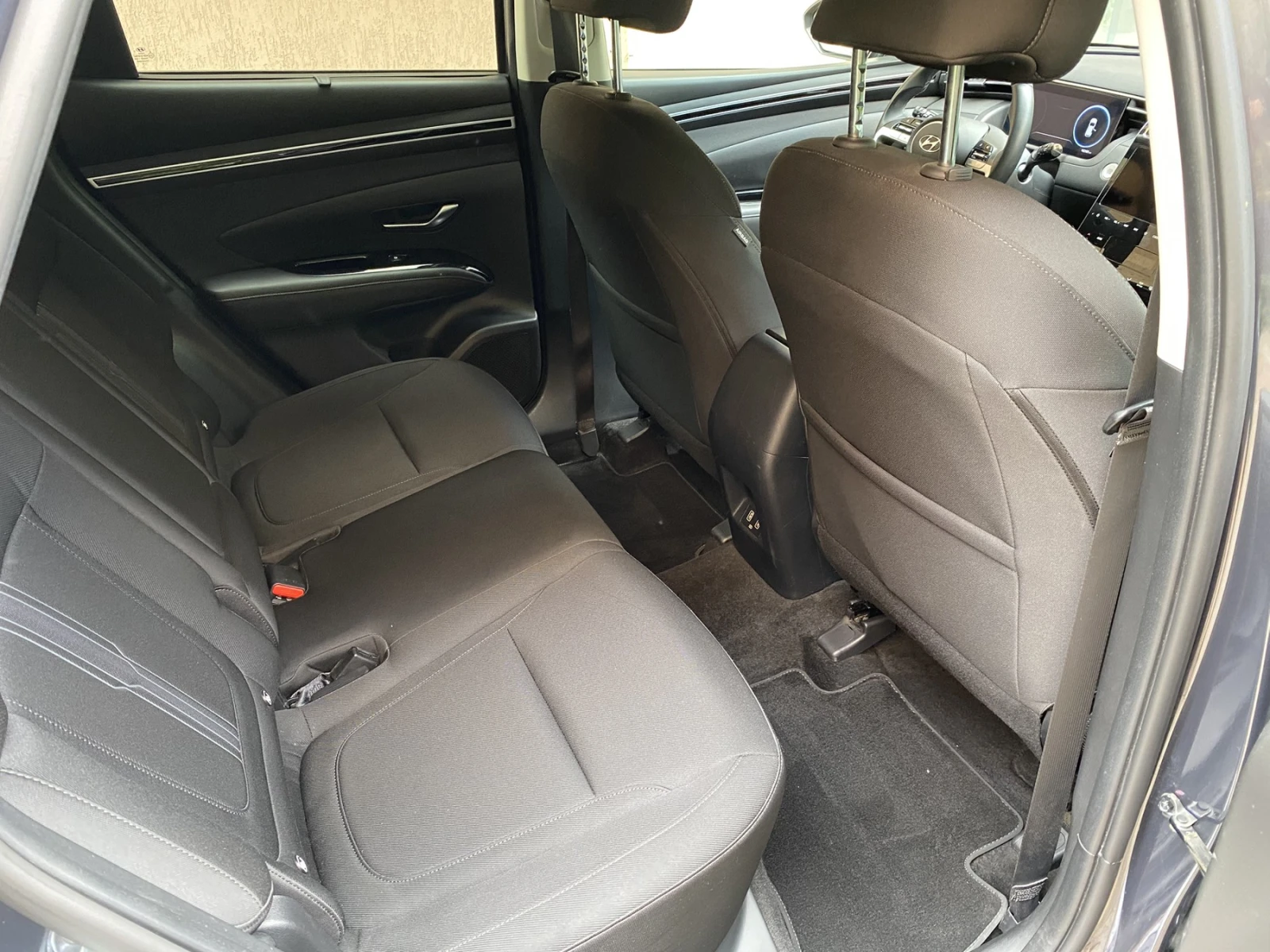 Hyundai Tucson 1.6 T-GDi/ MHEV/ DCT7/ Creative, снимка 13 - Автомобили и джипове - 54659045