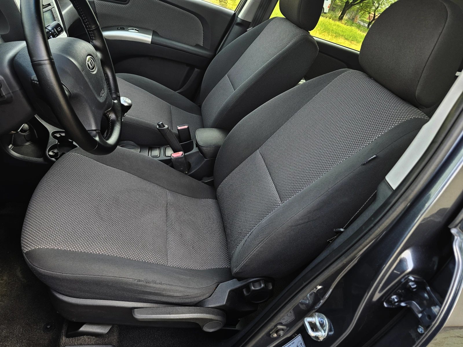 Kia Sportage 2.0 ACTIVE, снимка 10 - Автомобили и джипове - 54766429