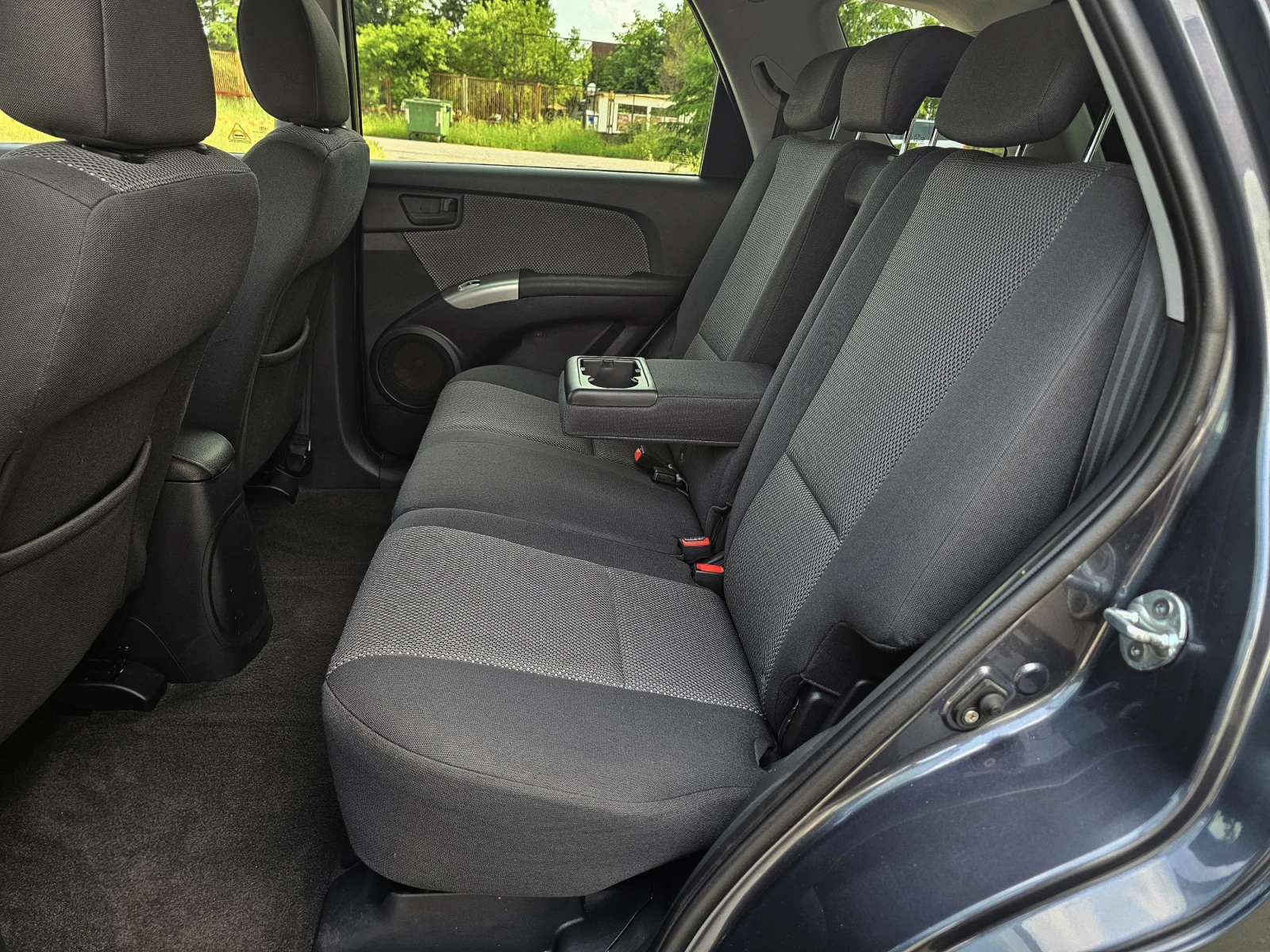 Kia Sportage 2.0 ACTIVE, снимка 12 - Автомобили и джипове - 54766429