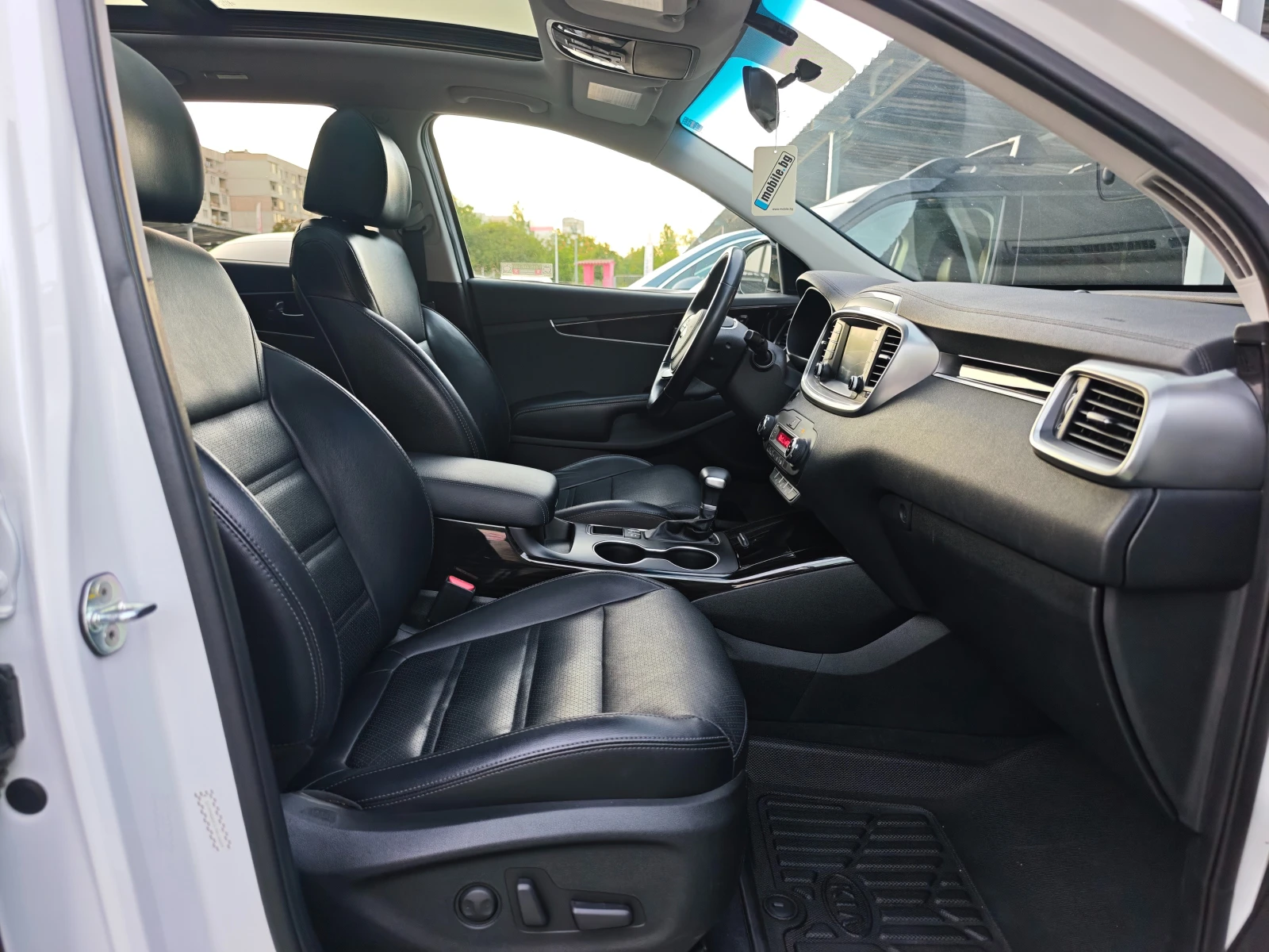 Kia Sorento EX, AWD, 7-SEATS, снимка 8 - Автомобили и джипове - 55534005